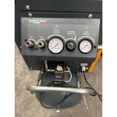 3HP 100 LTS B3800B/3CM/100 COMPRESOR INSONORIZADO NUAIR OUTLET