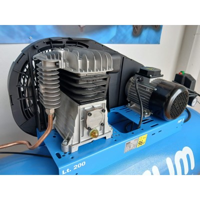 Compresor AIRUM Outlet 3HP 200LTS B2800B/200 FT3