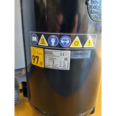 Compresor STANLEY FATMAX 2HP 30LTS MONO 227/10/30 OUTLET